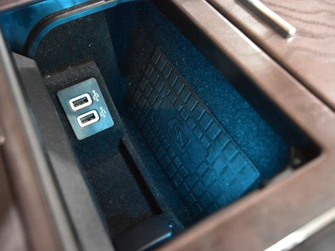 Used 2019 Lincoln Navigator Reserve AWD/4WD image 38