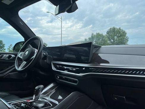 Used 2025 BMW X5 M Competition w/ Executive Package AWD/4WD image 32