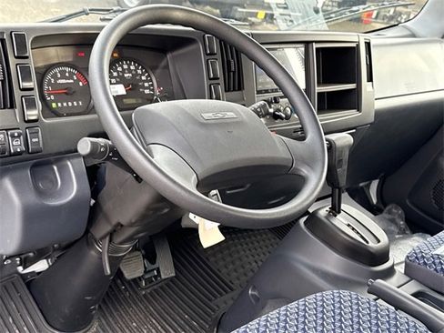 New 2025 Chevrolet Low Cab Forward image 6