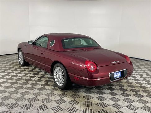 Used 2004 Ford Thunderbird image 18