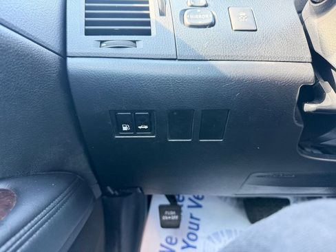Used 2012 Toyota Avalon FWD image 22