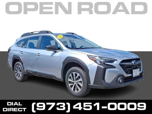 Used 2025 Subaru Outback AWD/4WD image 1