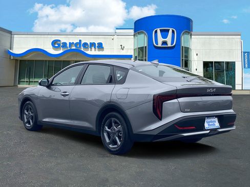 Used 2025 Kia K4 FWD image 4
