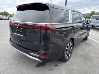 Used 2022 Kia Carnival EX FWD video 3
