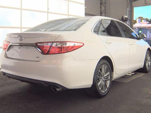 Used 2017 Toyota Camry SE FWD image 9