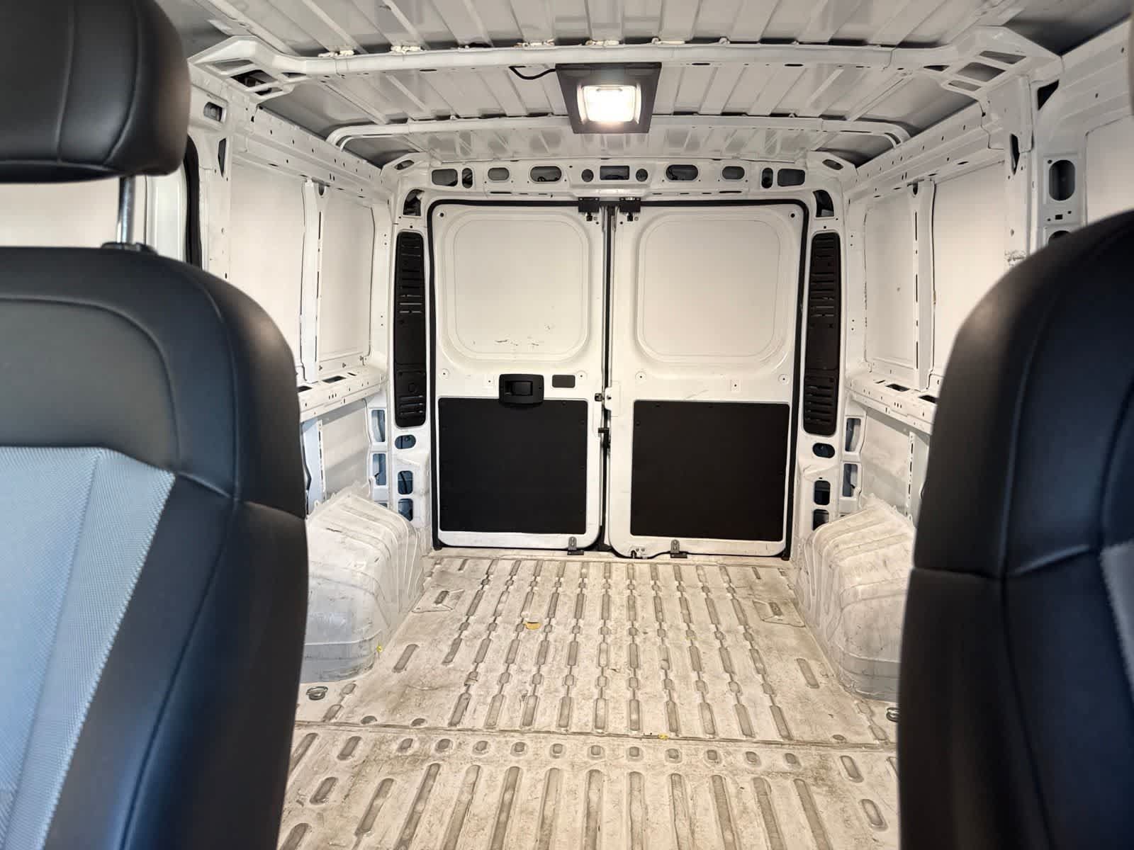 Used 2025 RAM ProMaster 2500 w/ Convenience Group FWD image 20