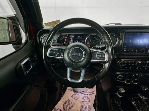 Used 2021 Jeep Wrangler Unlimited Sahara w/ Cold Weather Group image 21