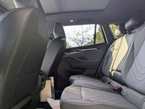 New 2026 Volkswagen Tiguan SE R-Line FWD image 14