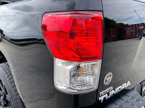 Used 2013 Toyota Tundra 2WD CrewMax w/ SR5 Pkg image 29