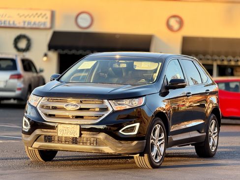 Used 2015 Ford Edge Titanium AWD/4WD image 3