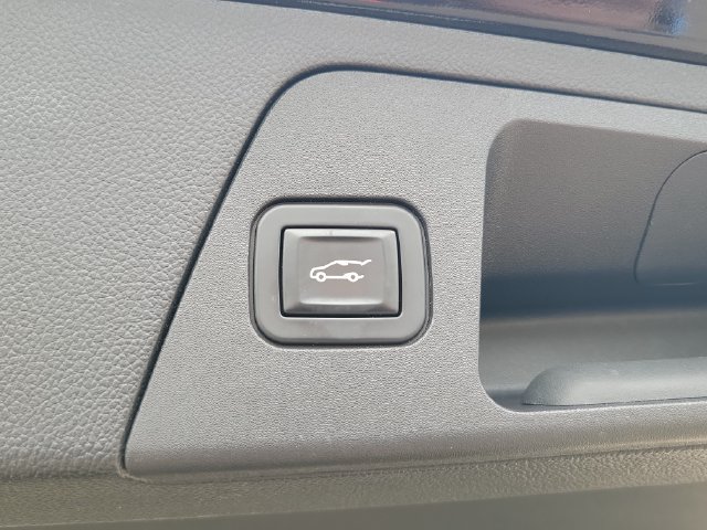 Used 2017 Buick Envision Premium AWD/4WD image 30