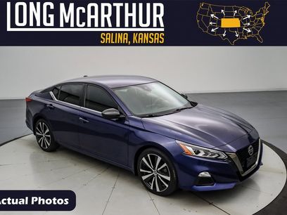 Used 2022 Nissan Altima 2.5 SR