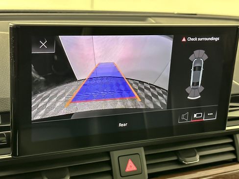 Used 2024 Audi A4 2.0T Premium w/ Convenience Package image 17