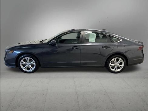 Used 2023 Honda Accord LX image 3