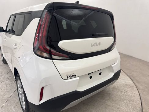 Used 2023 Kia Soul LX FWD image 20