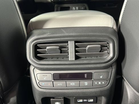 Used 2023 Honda Pilot Elite image 22