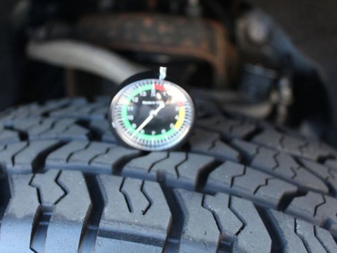 Used 2023 GMC Sierra 1500 SLE image 42