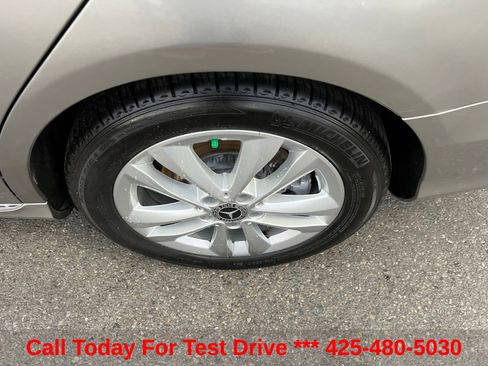 Used 2019 Mercedes-Benz C 300 Sedan w/ Multimedia Package image 10