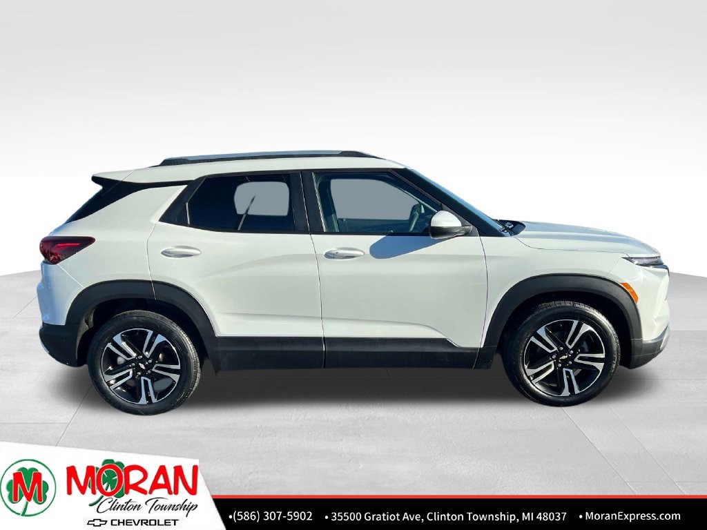 Certified 2024 Chevrolet TrailBlazer LT w/ Driver Confidence Package FWD image 8