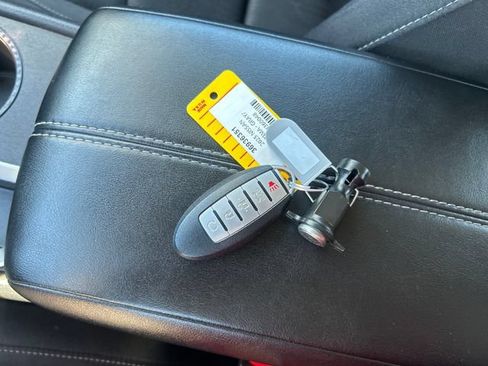 Used 2025 Nissan Altima 2.5 SV FWD image 25