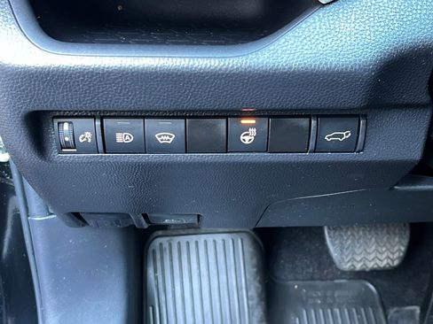 Used 2024 Toyota RAV4 XLE w/ Convenience Package image 29