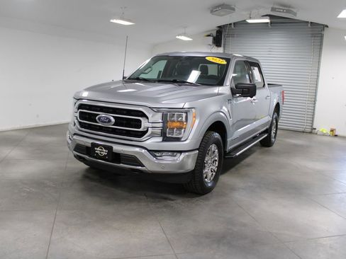 Used 2023 Ford F150 XLT w/ Equipment Group 302A High image 4