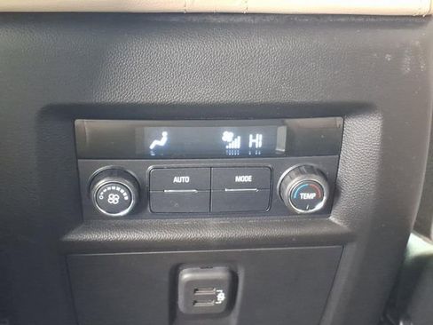 Used 2022 Chevrolet Traverse LT w/ LPO, Cargo Package image 16