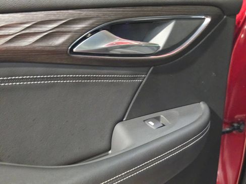 Used 2022 Buick Envision Avenir w/ Technology Package II FWD image 35
