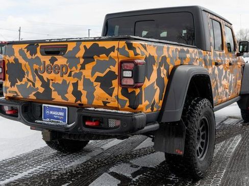 Used 2021 Jeep Gladiator Rubicon w/ Dual Top Group AWD/4WD image 6