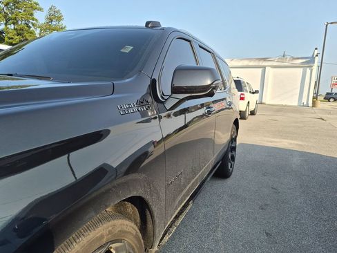 Used 2026 Chevrolet Tahoe High Country AWD/4WD image 4