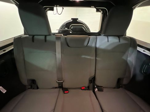 New 2026 Jeep Wrangler Unlimited Rubicon w/ Whitecap Package AWD/4WD image 25