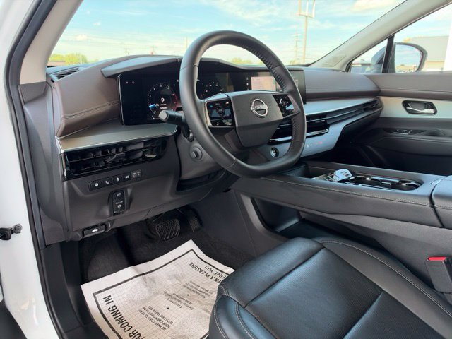 Used 2025 Nissan Murano Platinum w/ Cargo Package AWD/4WD image 22