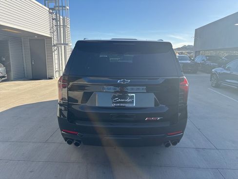 Used 2025 Chevrolet Suburban RST w/ Sun And Tow Package image 7