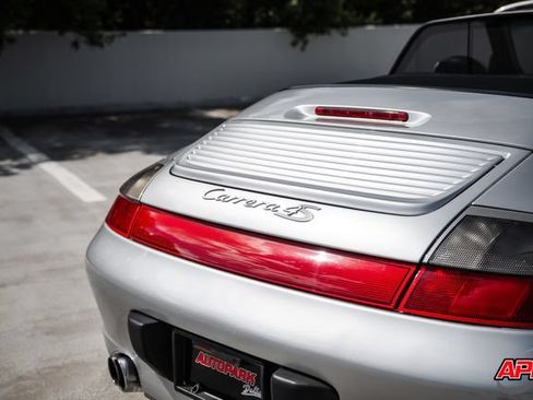 Used 2004 Porsche 911 Carrera 4S AWD/4WD image 30
