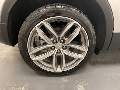 Used 2020 Cadillac XT4 Sport image 28