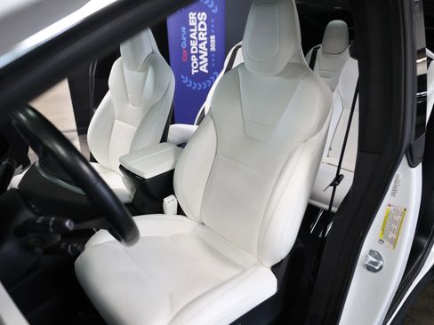 Used 2017 Tesla Model X 75D AWD/4WD image 25