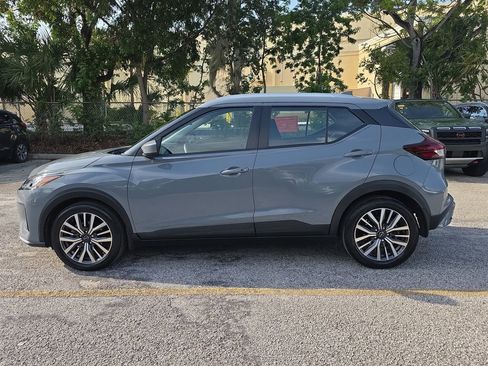 Certified 2023 Nissan Kicks SV FWD image 5