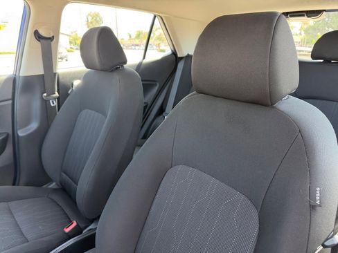 Used 2022 Hyundai Venue SE FWD image 20