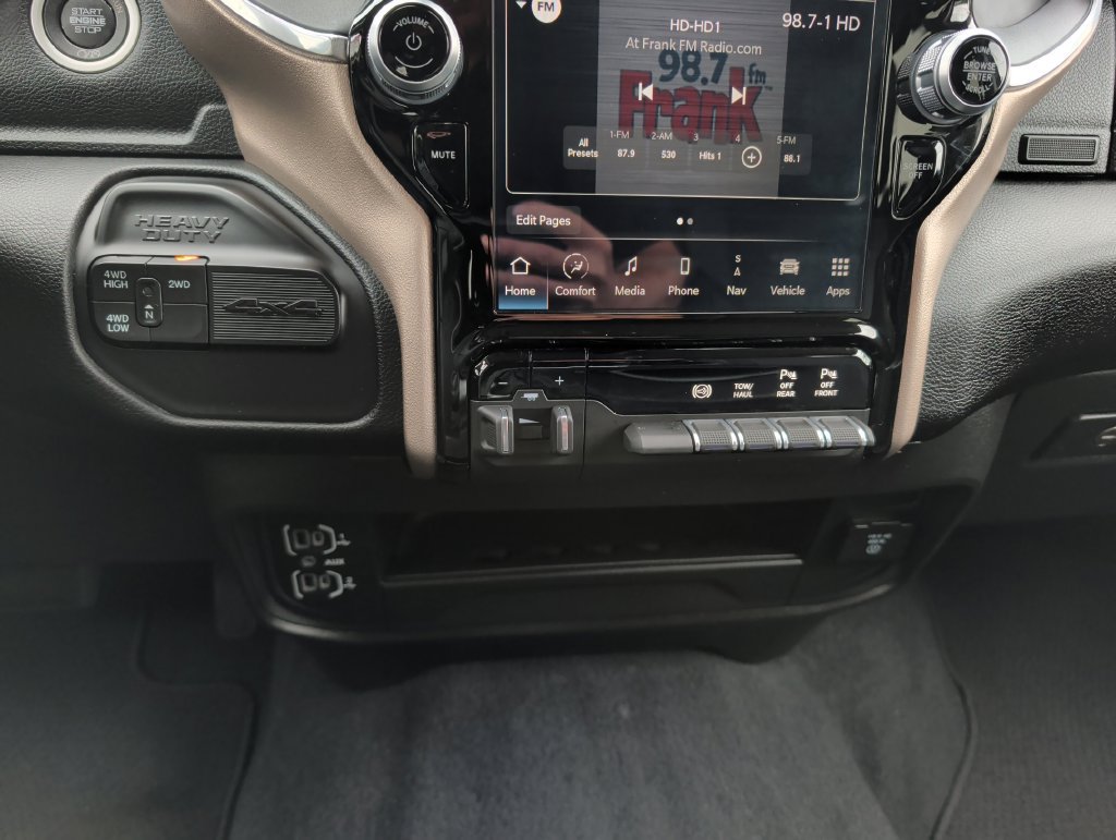 Used 2024 RAM 2500 Laramie AWD/4WD image 21