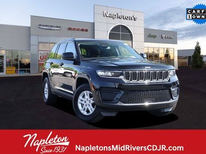 Used 2023 Jeep Grand Cherokee Laredo