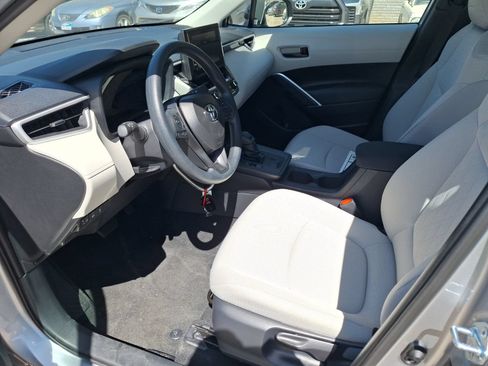 Used 2026 Toyota Corolla Cross L FWD image 14