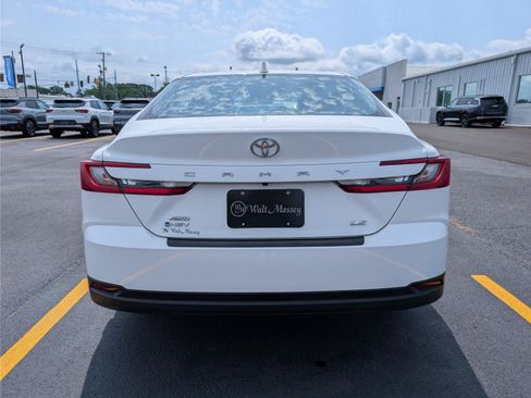 Used 2025 Toyota Camry LE w/ Convenience Package AWD/4WD image 4