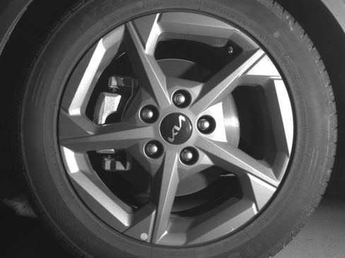 Used 2025 Kia K4 LXS image 9