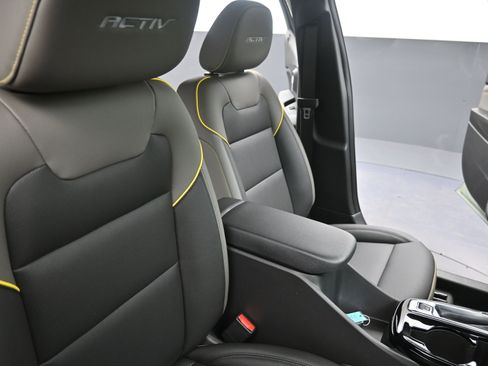 New 2026 Chevrolet Trax ACTIV FWD image 36