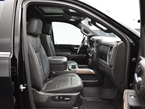 Used 2022 Chevrolet Silverado 3500 High Country image 12