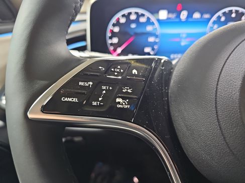 New 2026 Mercedes-Benz E 450 4MATIC Sedan image 18