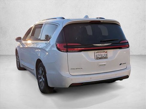 Used 2022 Chrysler Pacifica Pinnacle image 7