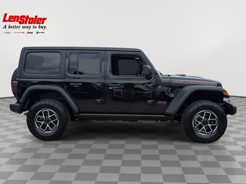 Used 2024 Jeep Wrangler Unlimited Rubicon image 6