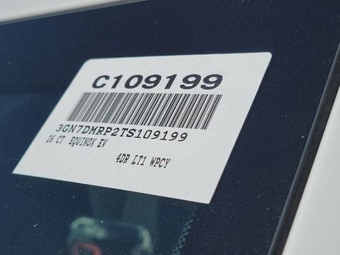 Used 2026 Chevrolet Equinox EV LT FWD image 27