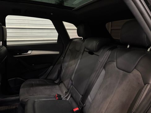 Used 2018 Audi SQ5 Prestige w/ Prestige Package image 23